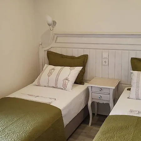 Hotell Ege Otel Çeşme